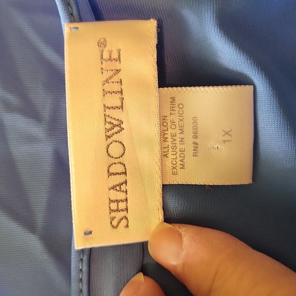 Blue nylon robe Shadowline. Button front vtg no flaw sleepwear lounging litewt - Picture 4 of 5